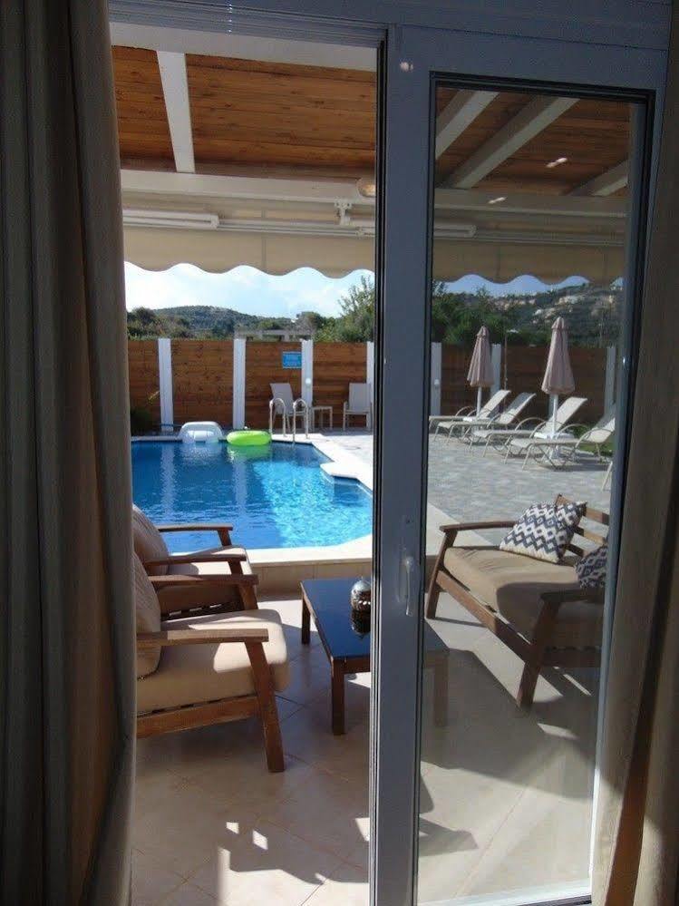 Villa Campos- Less Than 5-Min Walk To Kalivaki Beach Γεωργιούπολη Εξωτερικό φωτογραφία